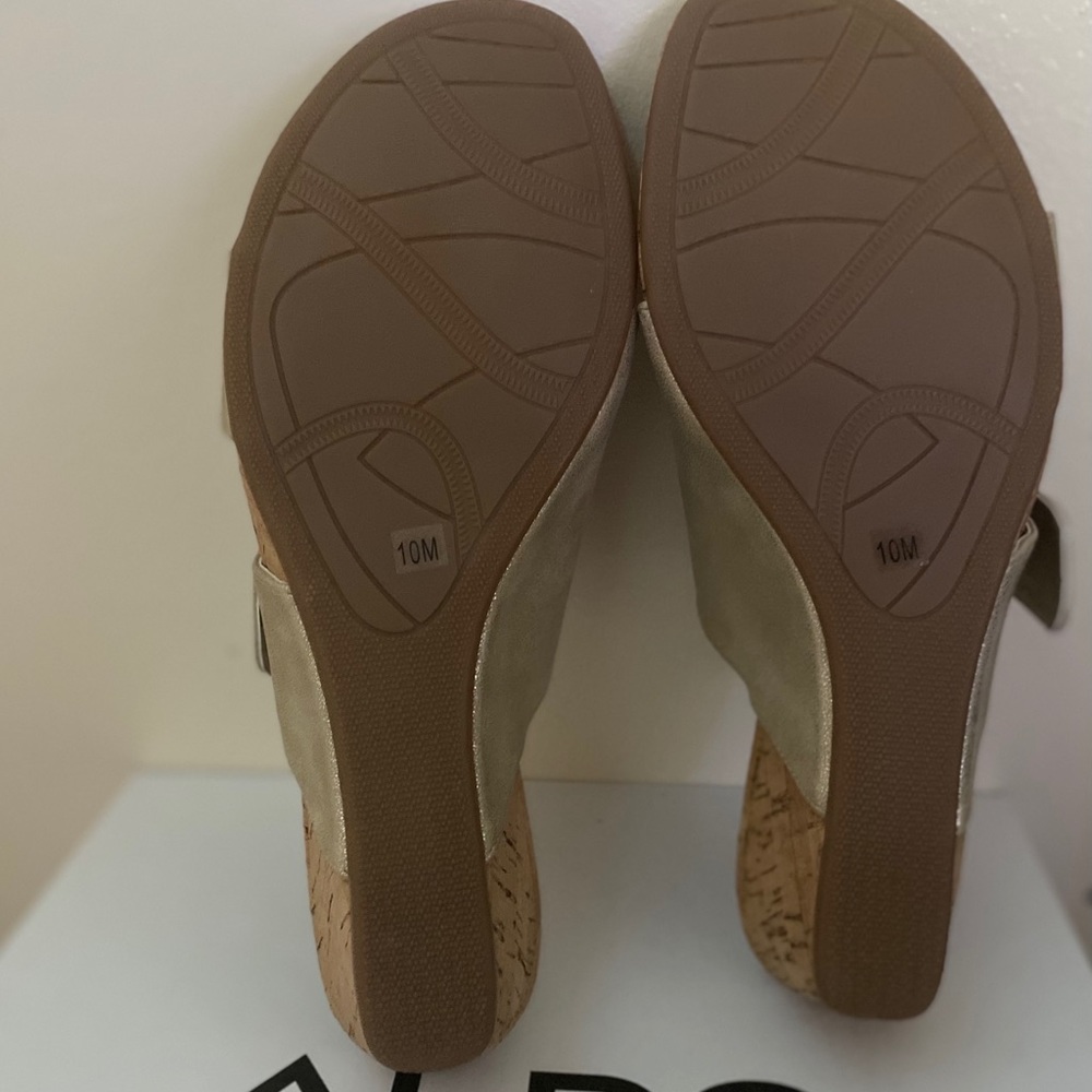 Golden wedges size 10 women’s m